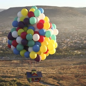 Jonathan Trappe: Cluster Balloon. Flying House. Up.
